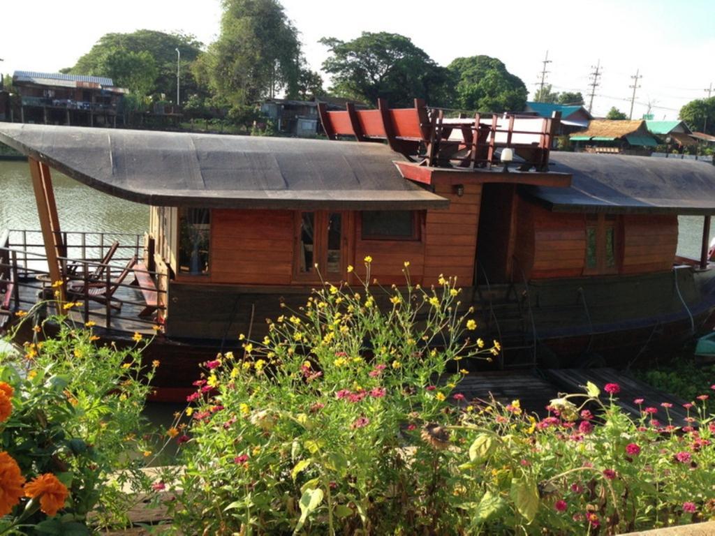 Ayothaya Riverside House Phra Nakhon Si Ayutthaya Exterior photo